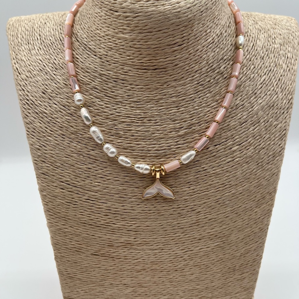 Elegant Pink and Gold Necklace with Pearl Accents